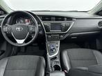 Toyota Auris 1.8 Hybrid Executive // PANORAMADAK // STOELVER, Gebruikt, Zwart, 4 cilinders, Blauw