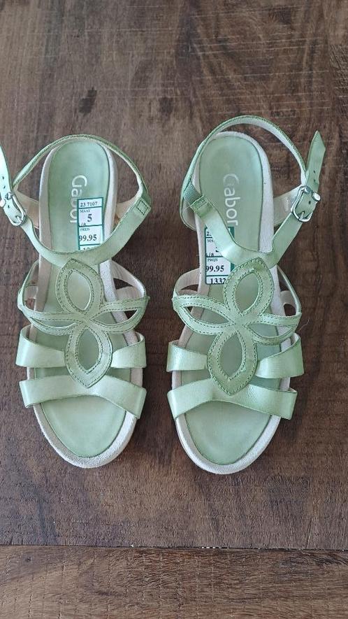 Nieuw: Gabor sandalen, groen, maat 5/38, klein hakje, leer, Kleding | Dames, Schoenen, Nieuw, Sandalen of Muiltjes, Groen, Ophalen of Verzenden