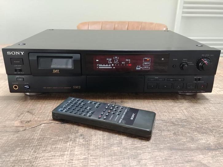 Sony DTC-59ES DAT recorder met AB, Audio, Tv en Foto, Cassettedecks, Enkel, Sony, Tiptoetsen, Tape counter, Ophalen of Verzenden