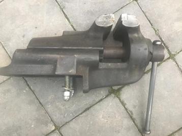 Bankschroef ex Philips fabrieken jaren 50 onverwoestbaar. beschikbaar voor biedingen