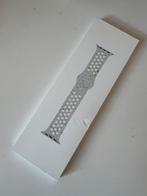 Apple Watch Nike Pure Platinum Nike Sport Band 41 mm M/L, Bandje, Ophalen of Verzenden, Apple, 38, 40, 41, 42mm