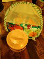 Gratis roze luieremmer en Fisher Price speelkleed dieren, Ophalen