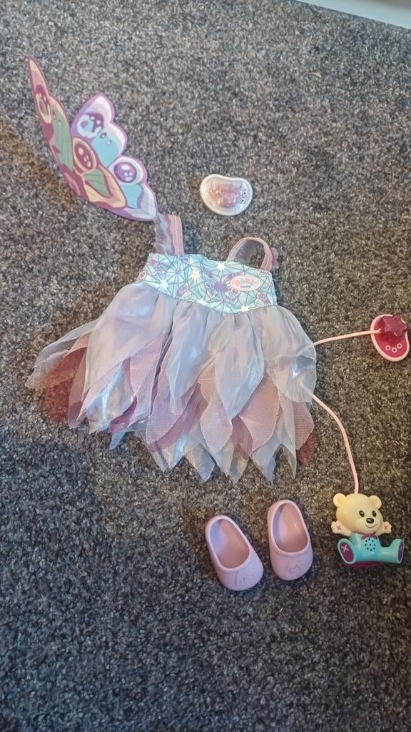 Baby born setje, Kinderen en Baby's, Carnavalskleding en Verkleedspullen, Ophalen of Verzenden, Zo goed als nieuw, Meisje