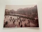 D547 Oude ansichtkaart Deventer : Parade op de Brink 1900, Ophalen of Verzenden, Ongelopen, Overijssel