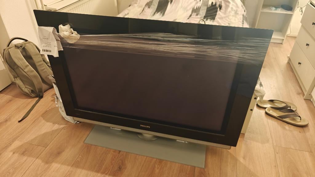 Philips Cineos 42" LCD TV - Ambilight - HDMI - Heavy Duty, Ophalen, Philips, Gebruikt, 50 Hz