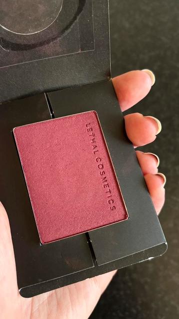 Lethal Cosmetics blush Morphology beschikbaar voor biedingen