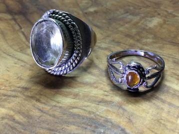 2 oude ringen, met opaal en citrienkwarts. beschikbaar voor biedingen
