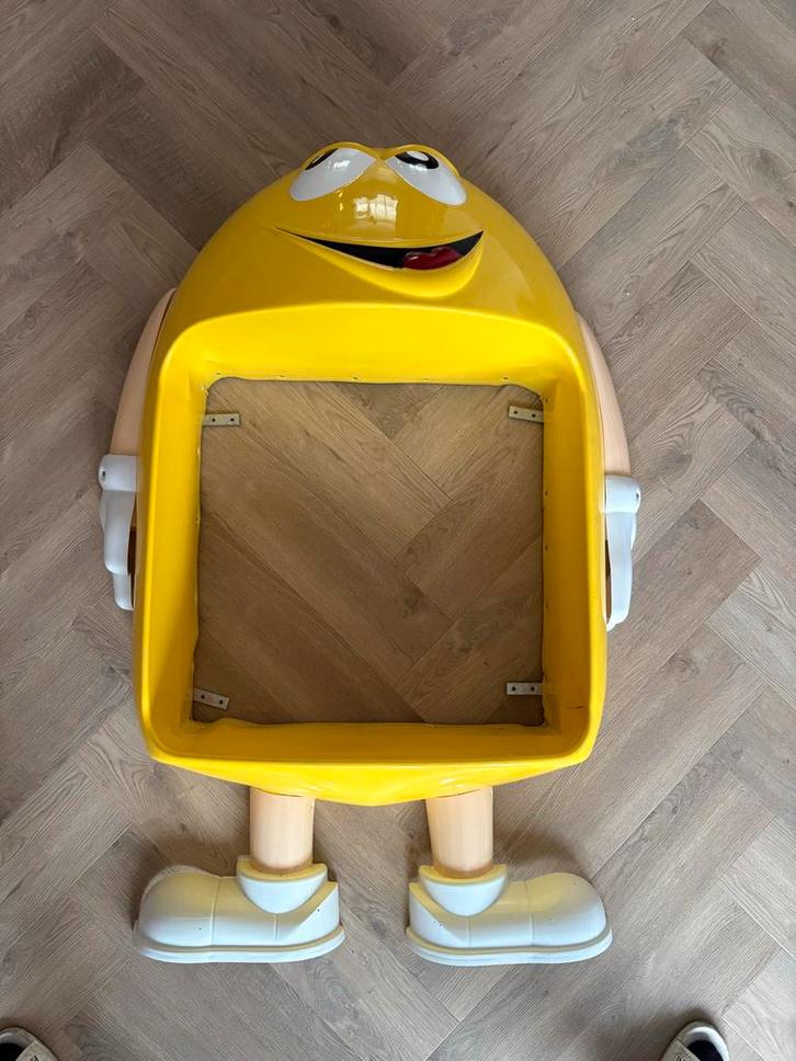 Grote Gele M&M Wanddisplay of reclame display, Verzamelen, Merken en Reclamevoorwerpen, Gebruikt, Reclamebord, Verzenden