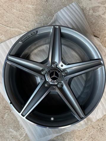 NIEUW 1x C-klasse W205 AMG Achter velg a2054011200 beschikbaar voor biedingen