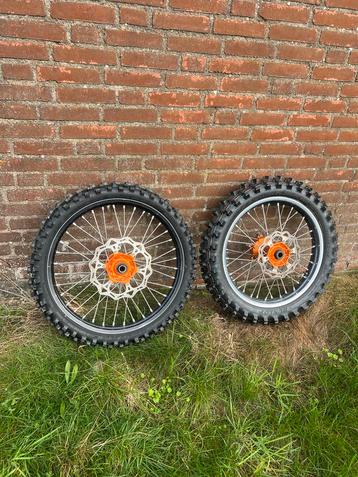 Haan Wielen KTM 250 SXF (2024/2025) beschikbaar voor biedingen