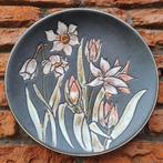 Wandbord met prachtig bloemmotief, Ruscha, 28 cm Ø, Antiek en Kunst, Antiek | Keramiek en Aardewerk, Ophalen of Verzenden