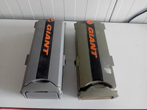 2 stuks  defecte accu Giant Twist 26volt, Fietsen en Brommers, Fietsaccessoires | Fietsaccu's, Gebruikt, Ophalen of Verzenden