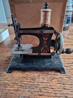 Kinder naaimachine, Antiek en Kunst, Antiek | Speelgoed, Ophalen