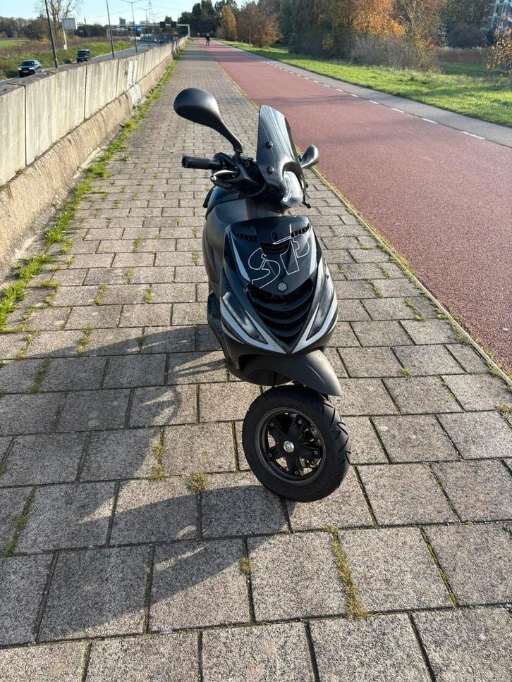 Piaggio zip 50cc 4t, Fietsen en Brommers, Scooters | Piaggio, Zo goed als nieuw, Zip, Benzine, Ophalen