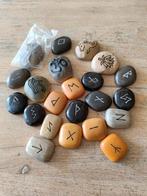 Runenstenen Set - Spiritueel Gereedschap, Boeken, Onbekend, Overige typen, Ophalen of Verzenden, Zo goed als nieuw