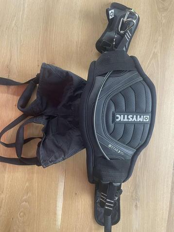 Kitesurf trapeze M beschikbaar voor biedingen