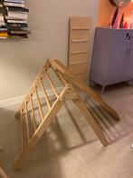 Klimdriehoek met glijbaan & kippenplank, Ophalen, Zo goed als nieuw