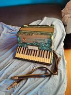 Marinucci 750, 80 Bass, 41 Keys, 1960's - Gloss accordion, Muziek en Instrumenten, Accordeons, Gebruikt, Met riemen, 80-bas, Ophalen of Verzenden