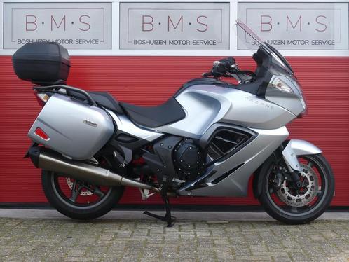 TRIUMPH TROPHY 1215 (bj 2015), Motoren, Motoren | Triumph, Bedrijf, Toermotor, meer dan 35 kW, 4 cilinders