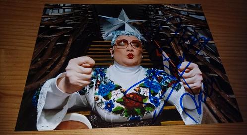 Verka Serduchka handtekening gesigneerde foto 20x15cm, Verzamelen, Muziek, Artiesten en Beroemdheden, Ophalen of Verzenden