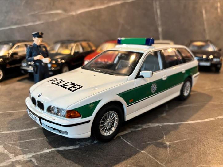 Triple9 BMW E39 Touring 5-serie Politie Polizei 1:18, Hobby en Vrije tijd, Modelauto's | 1:18, Nieuw, Auto, Overige merken, Ophalen of Verzenden