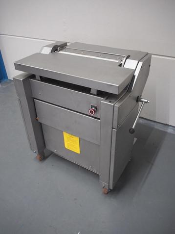 Mobile vlies-zwoerd machine beschikbaar voor biedingen