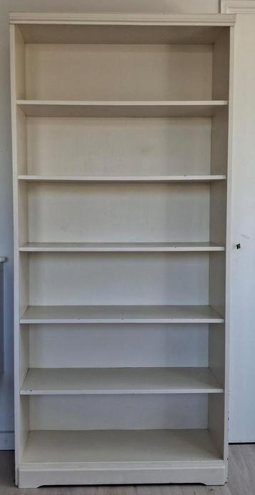 Massief eiken boekenkast