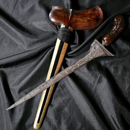 Antieke Keris Tilam Sari Pamor Slewah Raja Gundala KNM99, Antiek en Kunst, Kunst | Niet-Westerse kunst, Verzenden