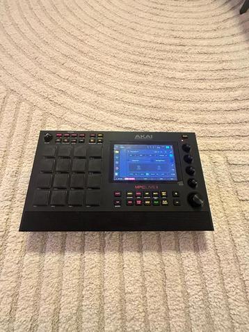 Akai MPC Live II + Decksaver + Magma tas beschikbaar voor biedingen