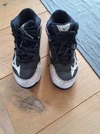 mizuno korfbalschoenen veld maat 36,5, Ophalen of Verzenden, Gebruikt, Schoenen