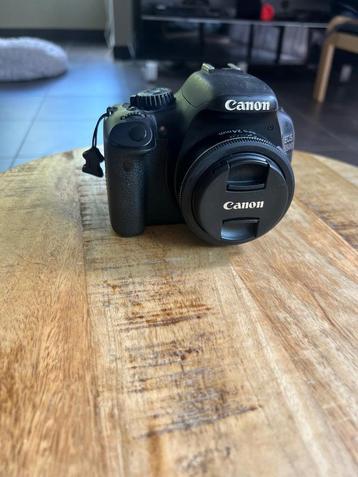Canon EOS 550D met Canon EFS 24mm lens beschikbaar voor biedingen