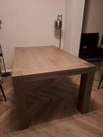 Eetkamertafel massief, merk is Henders en Hazel ., Ophalen