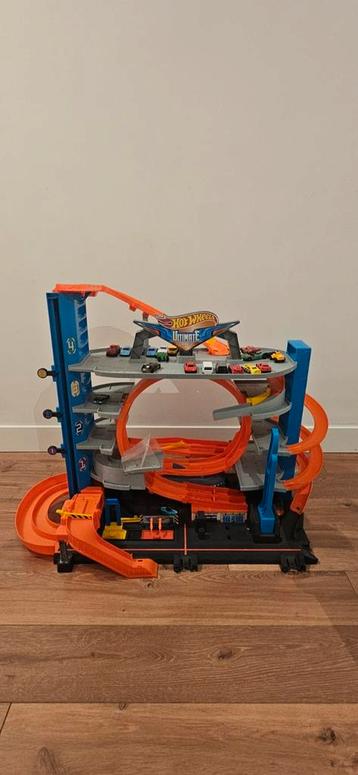 Hot Wheels Ultimate Garage Racebaan, exclusief de auto's.  beschikbaar voor biedingen