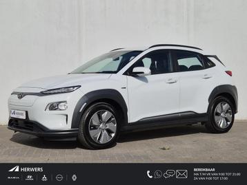 Hyundai Kona EV Comfort 64 kWh Automaat / 3-Fase Laden / Nav beschikbaar voor biedingen