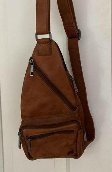 Nieuw! Crossbody Cognac Bear Design beschikbaar voor biedingen