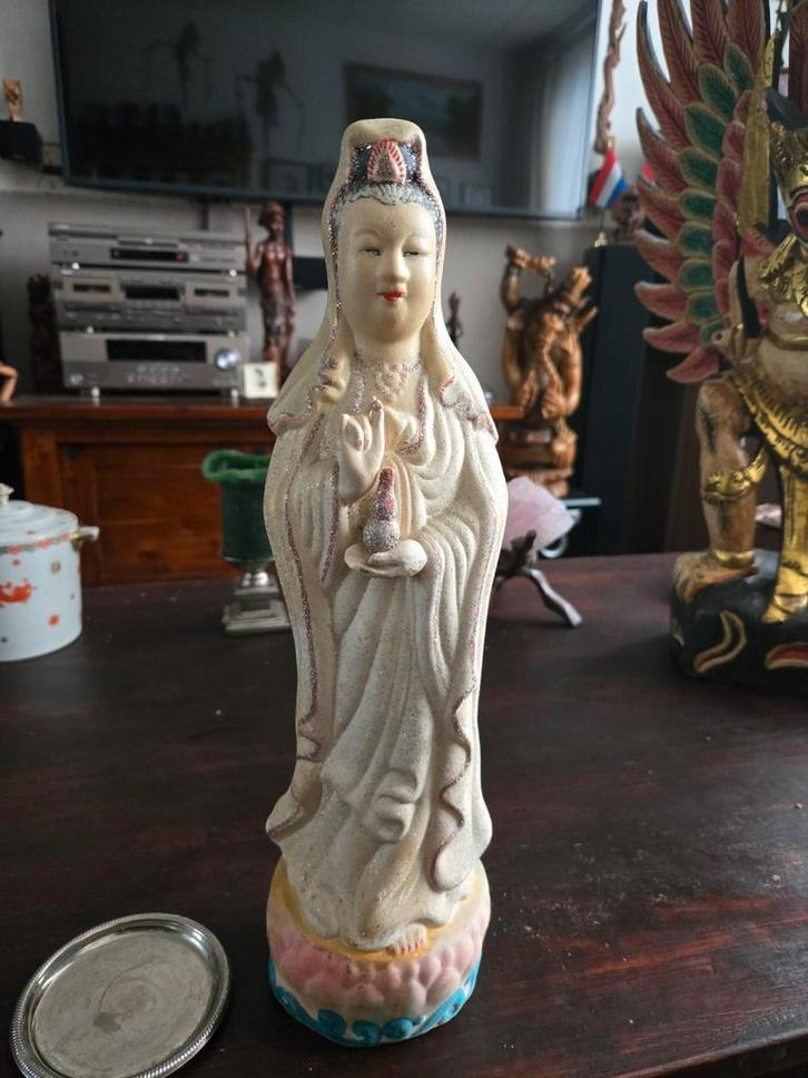 Kwan yin,  Aziatisch beeld, Antiek en Kunst, Kunst | Beelden en Houtsnijwerken, Ophalen of Verzenden