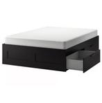 MOETWEG! BRIMNES Bedframe met opberglades, zwart, 140x200 cm, Huis en Inrichting, Slaapkamer | Bedden, Ophalen, Gebruikt, Zwart