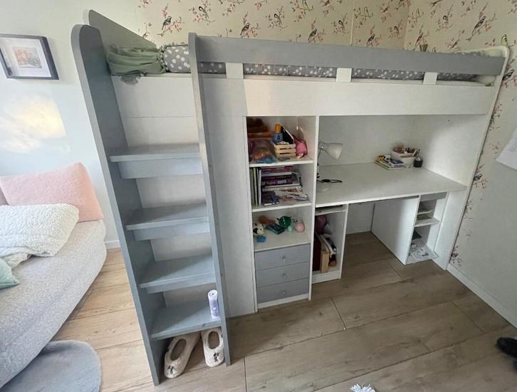 hoogslaper kledingkast & bureau, lijkt op Smastad Ikea, Huis en Inrichting, Slaapkamer | Stapelbedden en Hoogslapers, Zo goed als nieuw