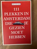111 Plekken in Amsterdam - Bas van Lier, Boeken, Geschiedenis | Stad en Regio, Ophalen of Verzenden, 20e eeuw of later, Zo goed als nieuw