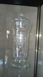 Glazen schaal met motief, Ophalen