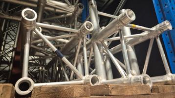 Prolyte h30v  afkeur 1x t stuk 1x1m  beschikbaar voor biedingen