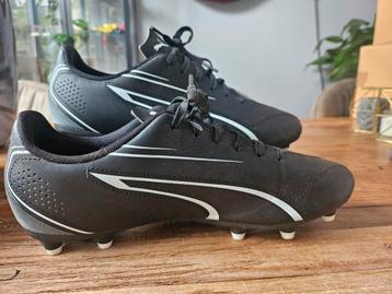 Puma voetval schoenen maat  40 beschikbaar voor biedingen