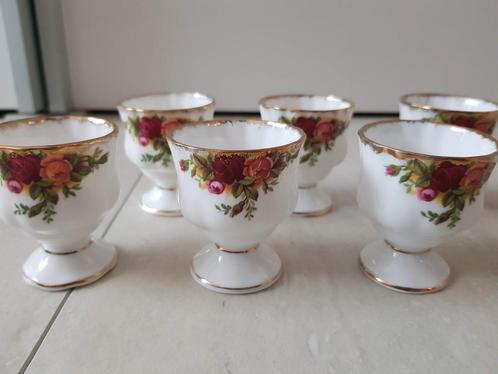 Eierdop Eierdopjes Royal albert old country roses, Verzamelen, Porselein, Kristal en Bestek, Kop en/of schotel, Ophalen of Verzenden