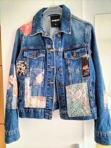desigual superleuke nieuwe spijkerjas maat XS / S  beschikbaar voor biedingen