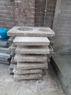 Grindtegels en Betontegels - 13 stuks, Doe-het-zelf en Verbouw, Tegels, Ophalen, Gebruikt, 40 tot 60 cm, Minder dan 5 m²