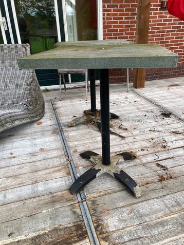 3 voormalige V&D tafeltjes beschikbaar voor biedingen