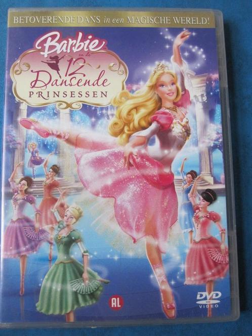 Barbie En De 12 Dansende Prinsessen, Cd's en Dvd's, Dvd's | Tekenfilms en Animatie, Zo goed als nieuw, Amerikaans, Tekenfilm, Alle leeftijden
