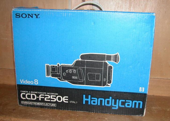 SONY Video Camera Recorder CCD-F250E, Audio, Tv en Foto, Videocamera's Analoog, Camera, Hi 8, Ophalen of Verzenden