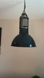 Oude fabriekslamp, Huis en Inrichting, Lampen | Hanglampen, Ophalen of Verzenden, Zo goed als nieuw, Metaal, 50 tot 75 cm