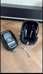 Maxi-Cosi pebble met FamilyFix base, Ophalen, Zijbescherming, Zo goed als nieuw, Isofix